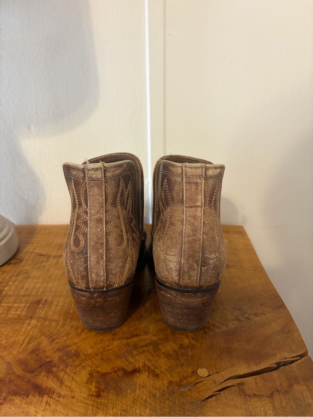 Ariat Dixon Booties - Picture 3 of 5